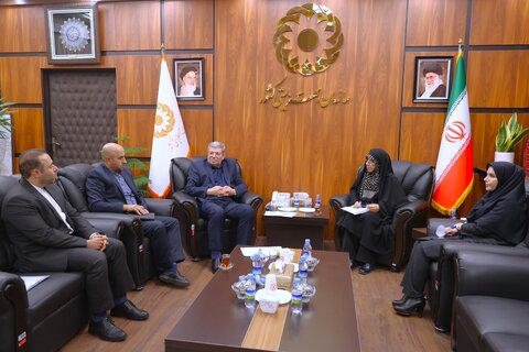 دیدار خانم زمانی کیا سری نماینده ساری با رئیس سازمان بهزیستی کشور