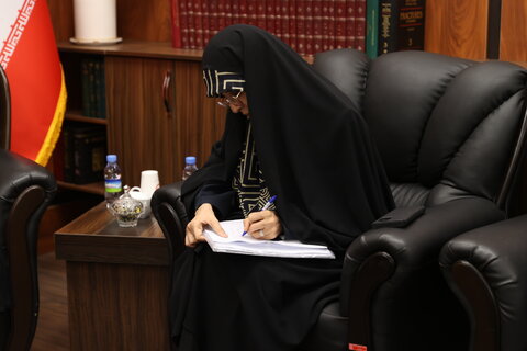 دیدار خانم زمانی کیا سری نماینده ساری با رئیس سازمان بهزیستی کشور