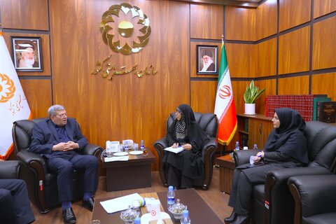 دیدار خانم زمانی کیا سری نماینده ساری با رئیس سازمان بهزیستی کشور