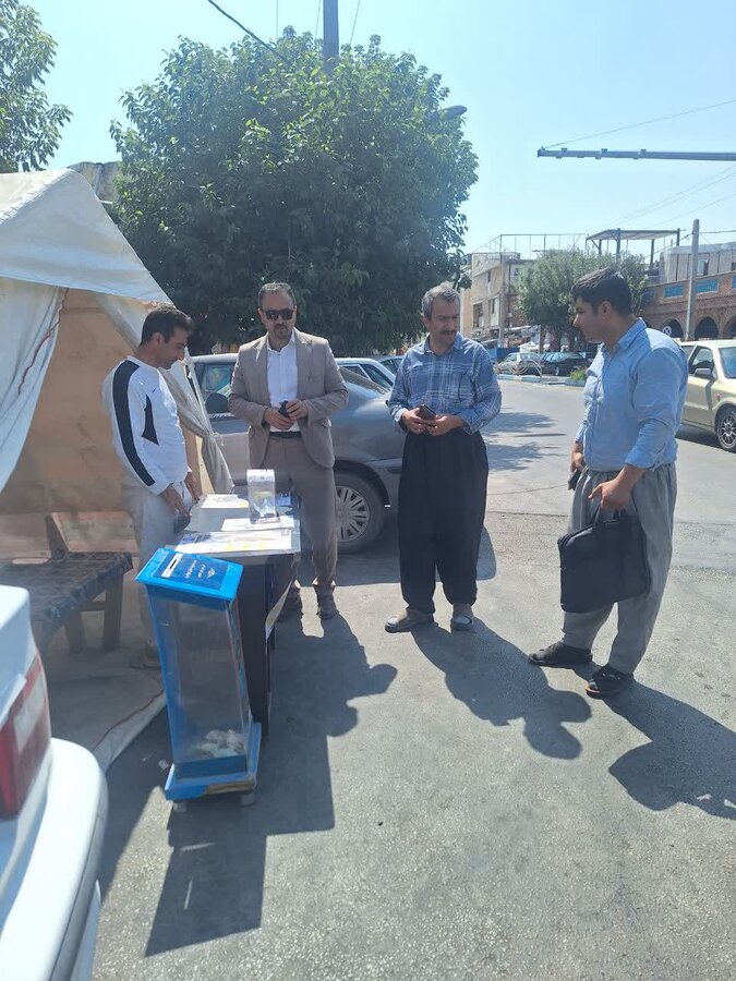 دیواندره | بازدید رئیس بهزیستی از پایگاه‌های جمع‌آوری کمک برای مردم غزه