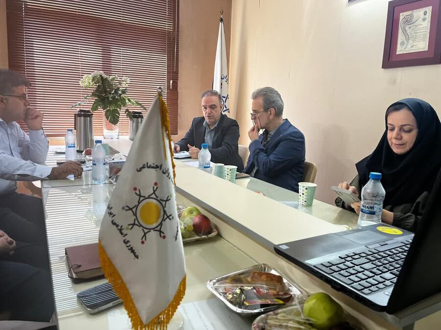 جلسه با جمعیت همیاران سلامت روان