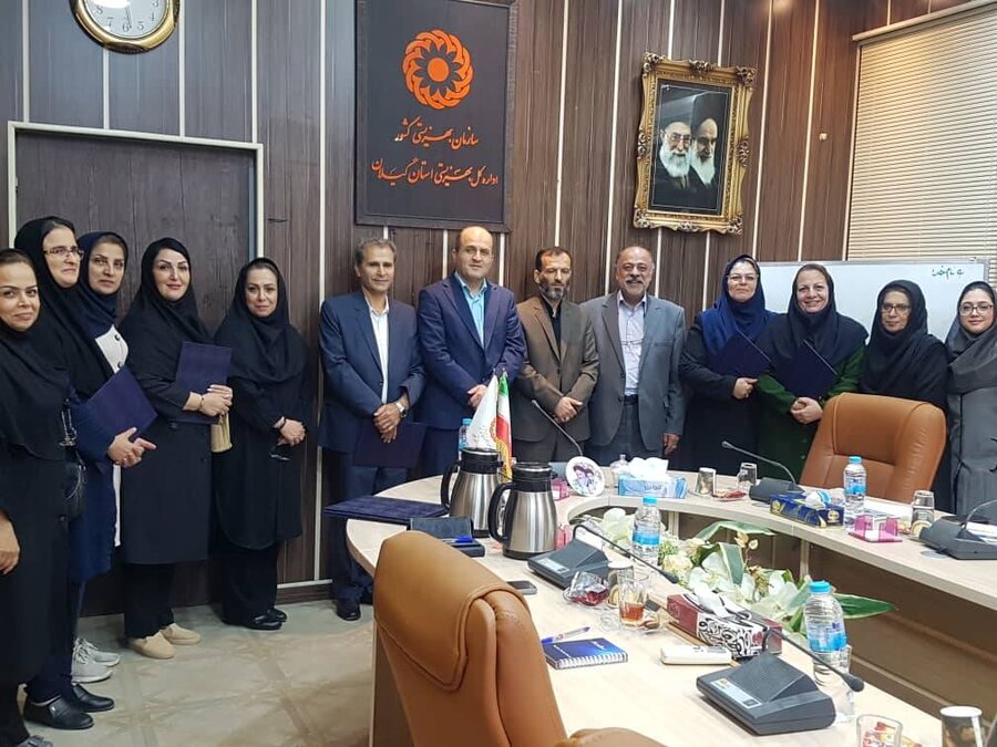نشست صمیمانه مدیرکل بهزیستی گیلان با نمایندگان تشکل‌های مردمی و سازمان‌های مردم‌نهاد