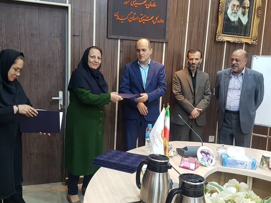 نشست صمیمانه مدیرکل بهزیستی گیلان با نمایندگان تشکل‌های مردمی و سازمان‌های مردم‌نهاد