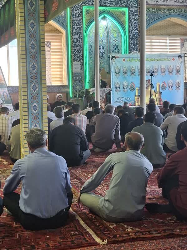 گزارش تصویری| حضور رئیس بهزیستی اهر در مراسم چهلم شهدای دفاع مقدس اخیر