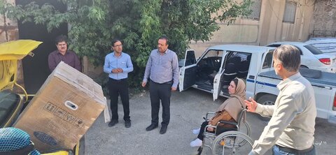 اهدای پنج دستگاه ویلچر برقی به توانخواهان بیجار