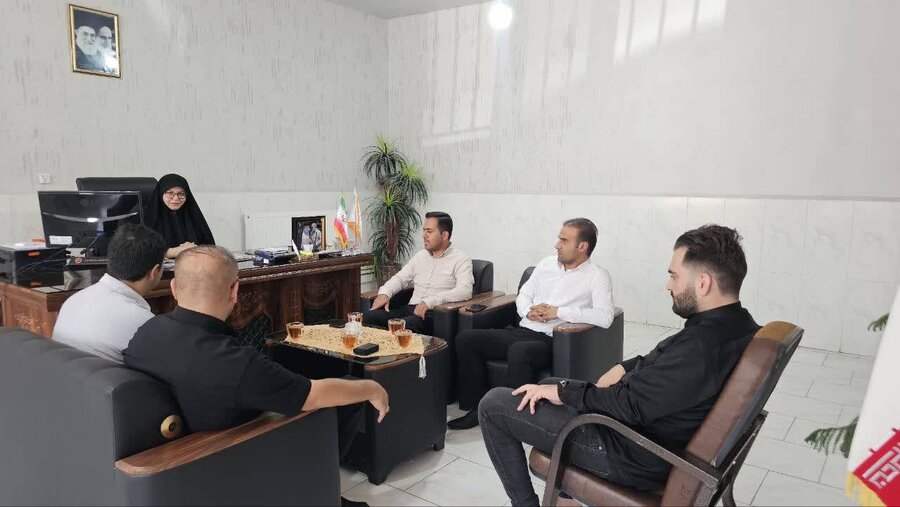 رئیس اداره بهزیستی شهرستان شوط از خبرنگاران فعال در حوزه بهزیستی تجلیل کرد