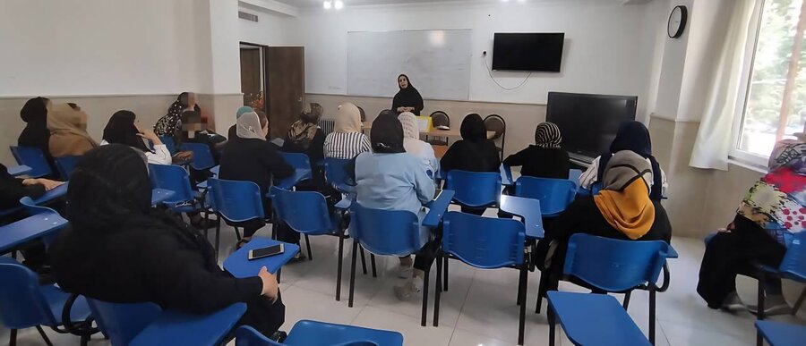 برگزاری کارگاه آموزشی «مهارت های خودمراقبتی و پیشگیری از بیماری هپاتیت» در مهاباد