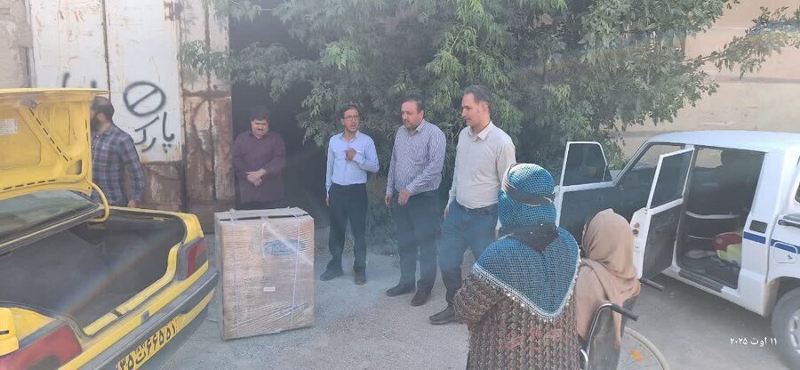 اهدای پنج دستگاه ویلچر برقی به توانخواهان بیجار