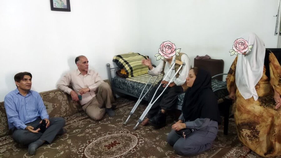 مدیر بهزیستی سنندج از منزل یک مددجو بازدید کرد