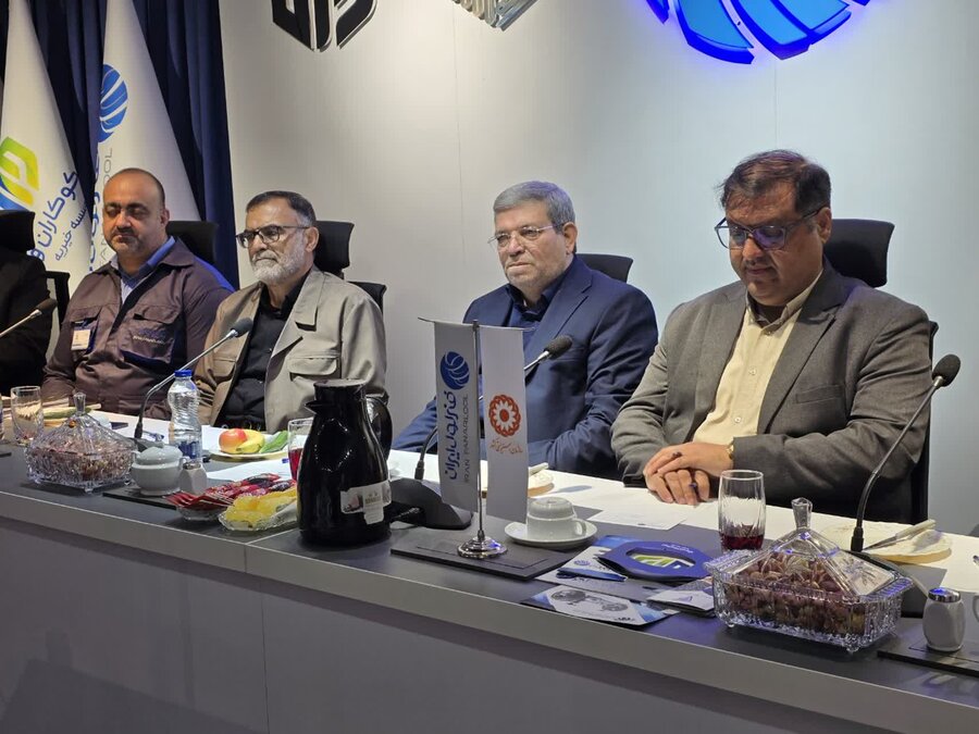 دکتر حسینی، معاون وزیر و رئیس سازمان بهزیستی کشور، از کارخانه اشتغال مددجویی فنر لول ایران