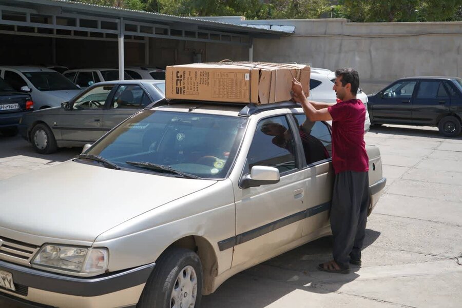 تحویل وسایل کمک‌ توانبخشی به معلولان واجد شرایط در بهزیستی مهاباد ، گامی مؤثر در ارتقاء کیفیت زندگی افراد دارای معلولیت