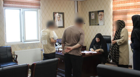 در راستای طرح تکریم ارباب رجوع / دیدار چهره‌ به‌ چهره مدیرکل بهزیستی البرز با جامعه هدف محترم