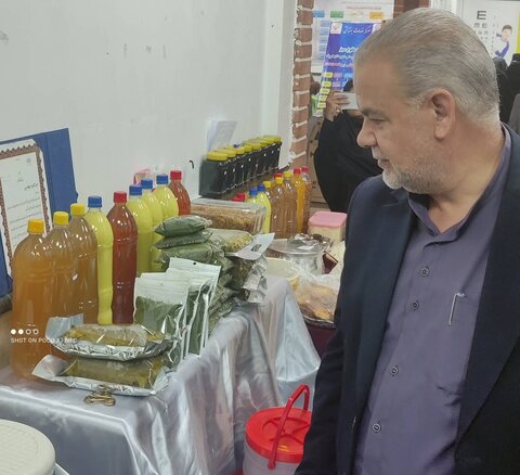 با هم ببینیم | قرچک | برپایی نمایشگاه توانمندسازی بهزیستی شهرستان قرچک 