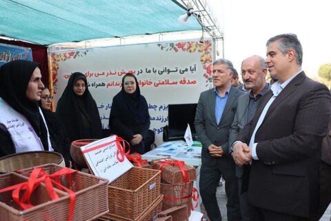 گزارش تصویری اافتتاحیه نمایشگاه تشکل های مردم نهاد استان مرکزی 