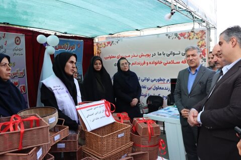 گزارش تصویری اافتتاحیه نمایشگاه تشکل های مردم نهاد استان مرکزی 