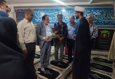 کرج | مراسم قرائت دعای توسل و اقامه نماز جماعت در بهزیستی کرج برگزار شد