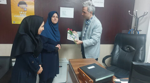 کرج | به مناسبت فرارسیدن دهه فرهنگی / از خادمین نماز بهزیستی کرج تجلیل بعمل آمد