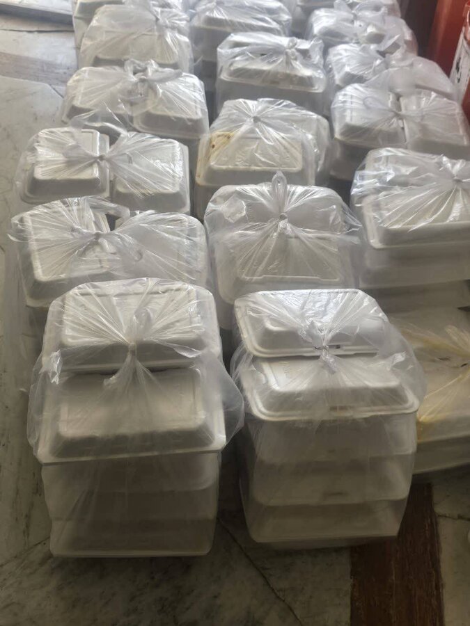 قرچک l توزیع غذا و نان گرم به مناسبت اربعین حسینی (ع)