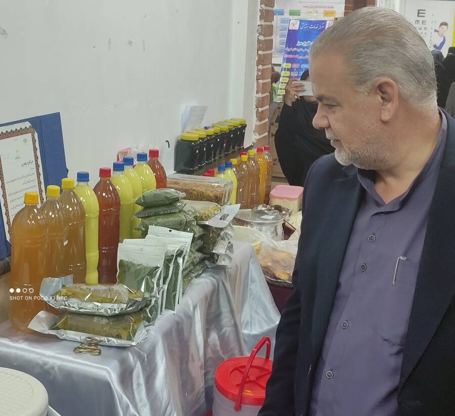 با هم ببینیم | قرچک | برپایی نمایشگاه توانمندسازی بهزیستی شهرستان قرچک 