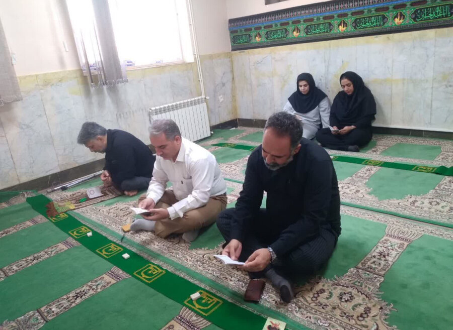 اشتهارد | مراسم معنوی قرائت زیارت عاشورا برگزار شد