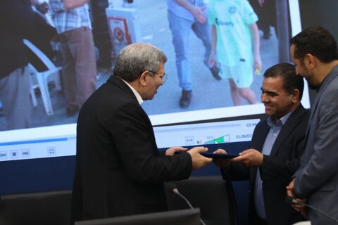 تقدیر رئیس سازمان بهزیستی کشور از مدیر کل بهزیستی ایلام به پاس خدمات رسانی به زائران اربعین حسینی