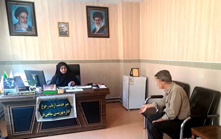 میز خدمت و دیدار چهره به چهره در بهزیستی شاهین دژ

