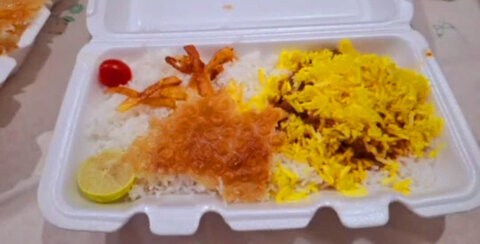 توزیع غذا توسط مرکز رعد تحت نظارت اداره بهزیستی شهرستان طالقان