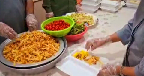 توزیع غذا توسط مرکز رعد تحت نظارت اداره بهزیستی شهرستان طالقان