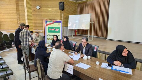 میز خدمت بهزیستی البرز همزمان با آغاز هفته دولت برگزار شد