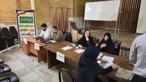 میز خدمت بهزیستی البرز همزمان با آغاز هفته دولت برگزار شد