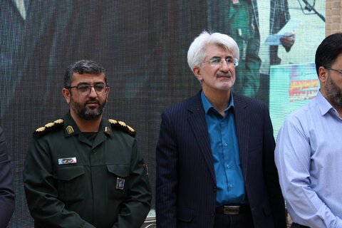 گزارش تصویری|آیین اهدای 25 هزار لوازم التحریر ویژه افراد محروم در محلات کم برخوردار شیراز