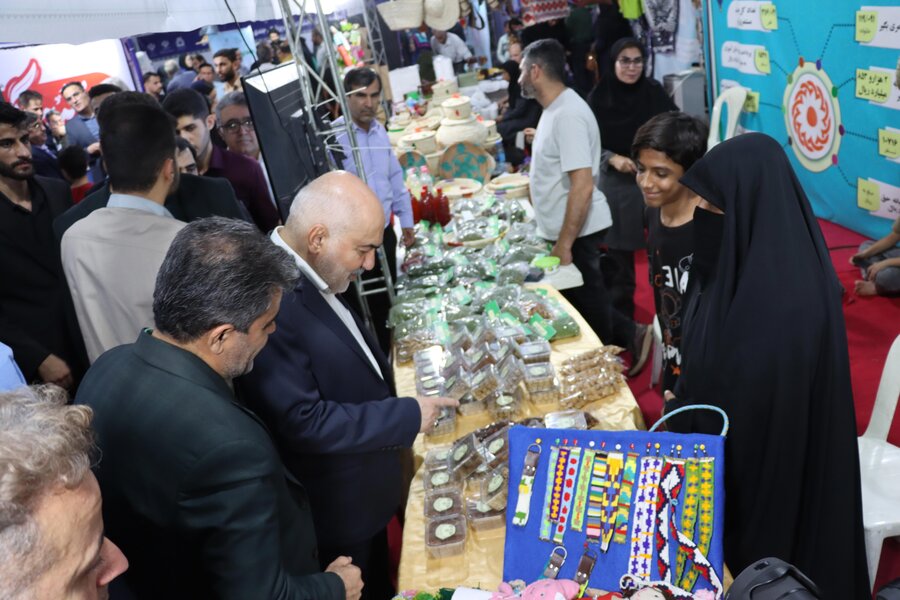 گزارش تصویری|بازدید استاندار خوزستان و مدیران استانی از غرفه دستاوردهای بهزیستی در نمایشگاه هفته دولت