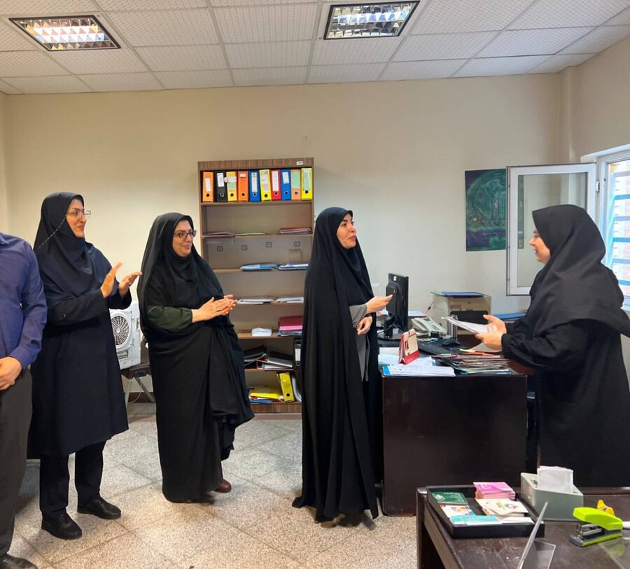 شهر قدس | رئیس بهزیستی از پزشکان اداره تجلیل کرد