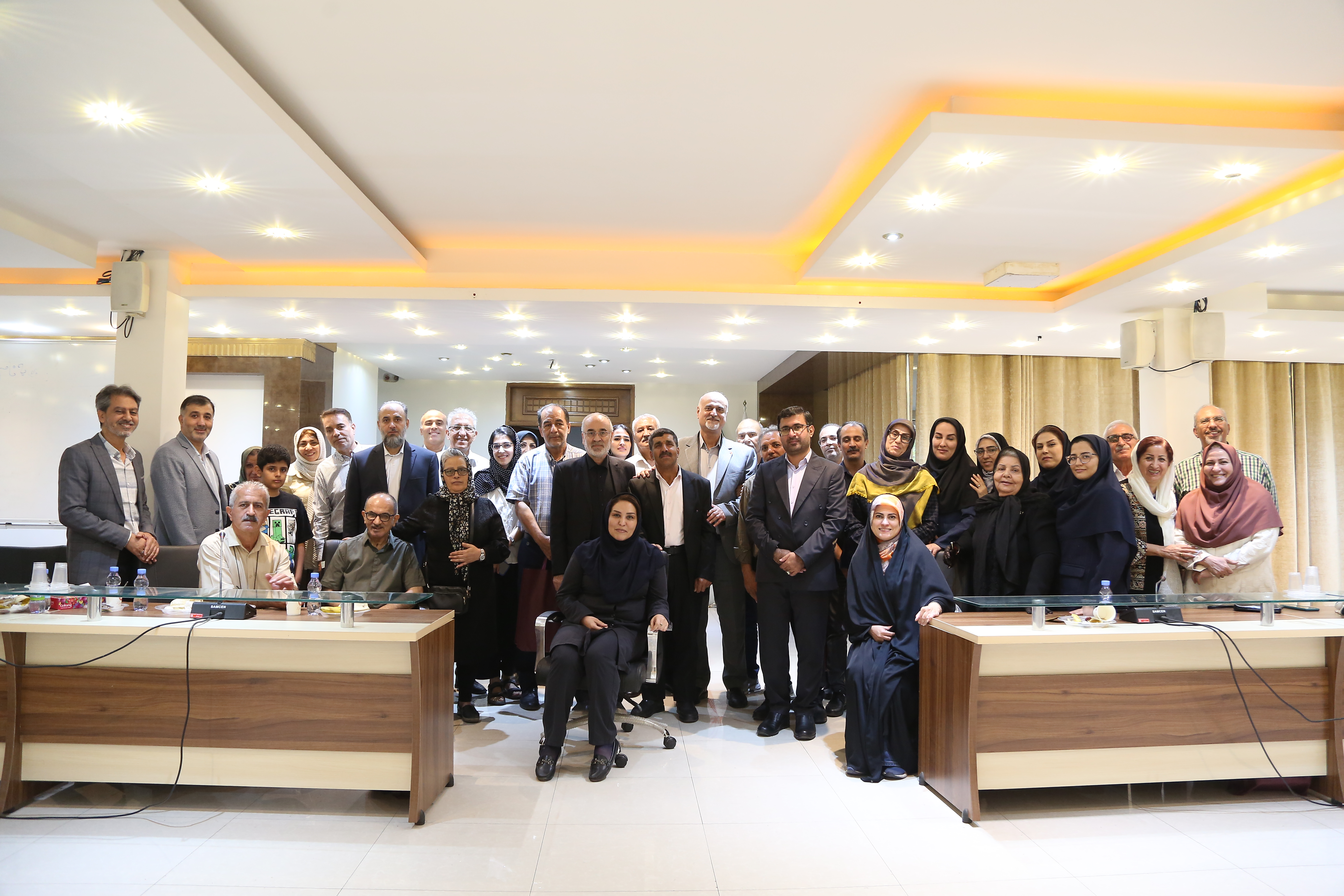 جلسه تقدیر از بازنشستگان سال گذشته سازمان بهزیستی برگزار شد