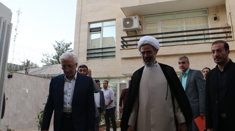 گزارش تصویری از آیین افتتاح همزمان 101 واحد مسکونی مدجویان با حضور استاندار و نماینده ولی فقیه در استان در هفته دولت