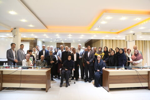 جلسه تقدیر از بازنشستگان سال گذشته سازمان بهزیستی برگزار شد