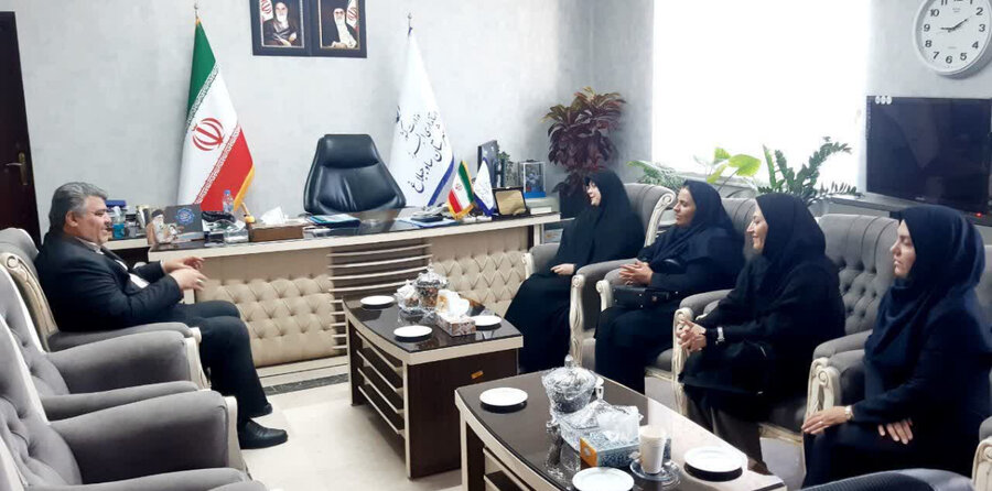 ساوجبلاغ | به مناسبت گرامیداشت هفته دولت / دیدار رئیس بهزیستی با فرماندار ساوجبلاغ