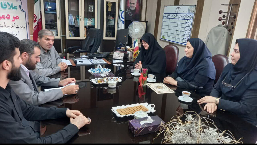 ساوجبلاغ | به مناسبت گرامیداشت روز پزشک / دیدار رئیس بهزیستی و مدیریت شبکه بهداشت و درمان 

