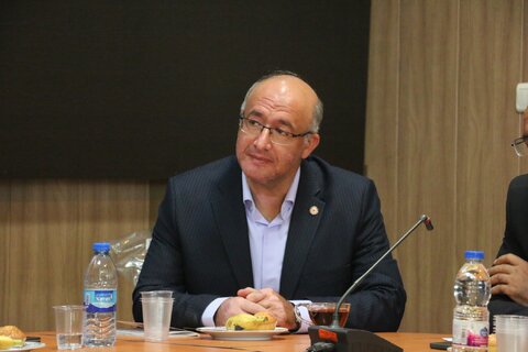 برگزاری جلسه شورای اداری به ریاست دکتر موسوی چلک در اداره بهزیستی کبودراهنگ