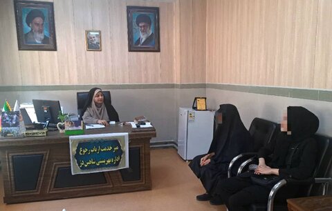 گزارش تصویری / پاسخگویی مدیران بهزیستی به مراجعان در میز خدمت