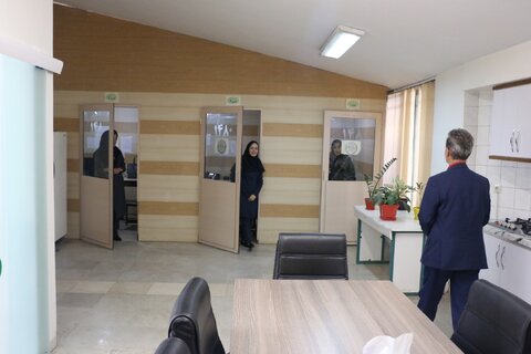 بازدید مدیران ارشد سازمان بهزیستی از مرکز مشاوره تلفنی 1480 همدان