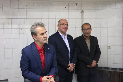 بازدید مدیران ارشد سازمان بهزیستی از مرکز مشاوره تلفنی 1480 همدان