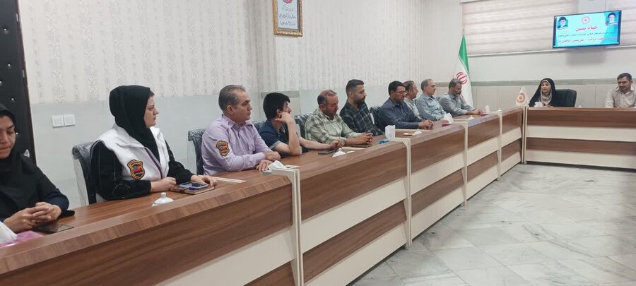 نشست جهاد تبیین با محوریت دستاوردهای انقلاب اسلامی و گرامیداشت شهیدان رجایی و باهنر در بهزیستی شاهین د