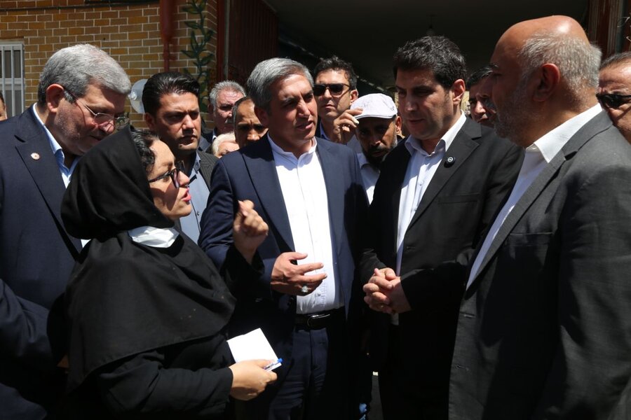 آیین اهدای ۳۵۰ دستگاه ویلچر به افراد دارای معلولیت در سنندج برگزار شد
