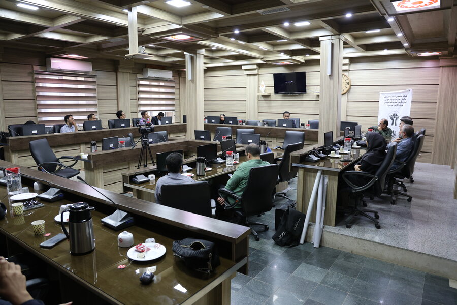 بررسی راهکارهای علمی مقابله با معضل خودکشی