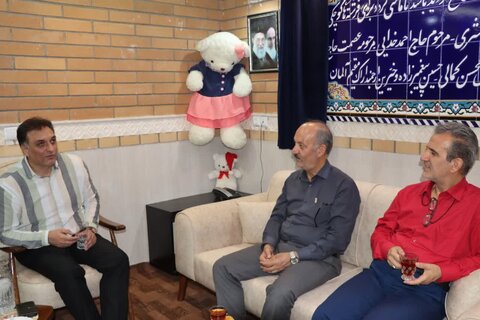 گزارش تصویری ابازدید دکتر  موسوی چلک معاون سلامت اجتماعی سازمان بهزیستی کشور،  دکتر الوند مدیر کل دفتر کودکان و نوجوانان سازمان بهزیستی کشور،  ا از شیرخوارگاه شایستگان و نوباوگان اراک