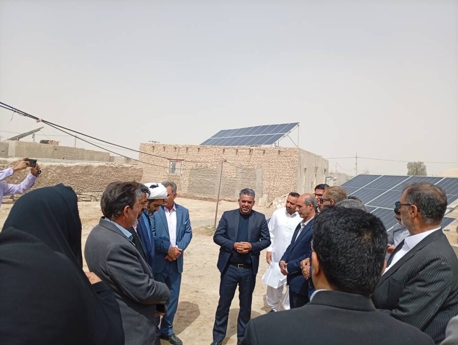 افتتاح همزمان ۲۰ نیروگاه ۵ مگاواتی خورشیدی در هیرمند
