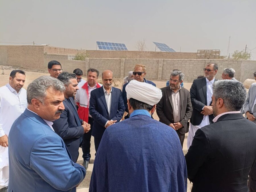 افتتاح همزمان ۲۰ نیروگاه ۵ مگاواتی خورشیدی در هیرمند
