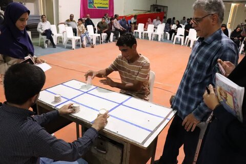 شهرستان بوشهر| جشنواره بازی‌های بومی-محلی، فرصتی برای درخشش توانیابان بهزیستی بوشهر در هفته دولت
