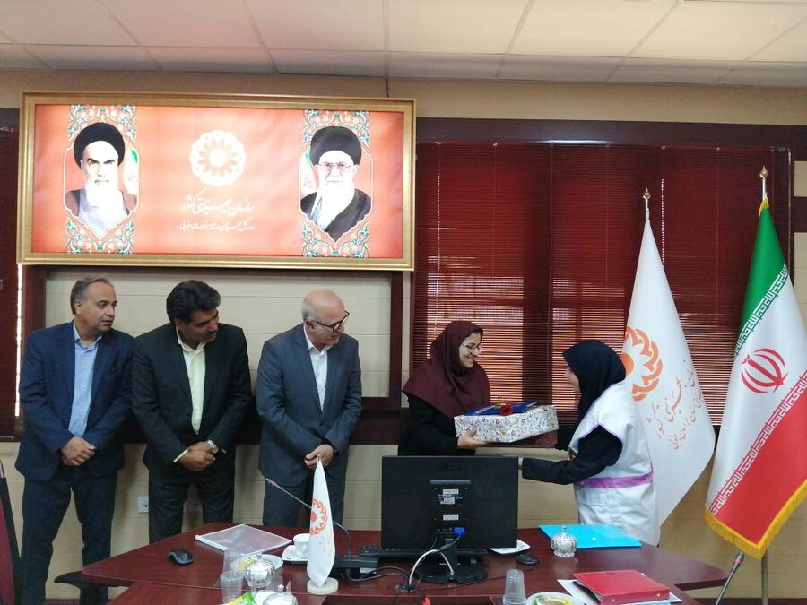 خراسان جنوبی-به مناسبت فرارسیدن سالروز تأسیس اورژانس اجتماعی و همزمان با کل کشور نیروهای اورژانس اجتماعی در مرکز استان تقدیر شدند